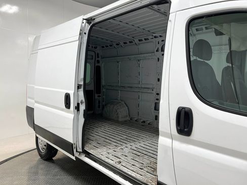 Used 2023 RAM ProMaster 2500 FWD image 30