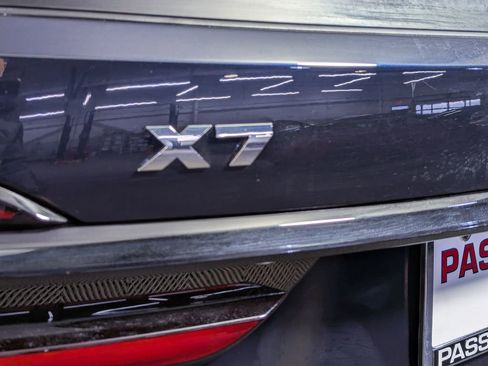 New 2026 BMW X7 M60i image 5