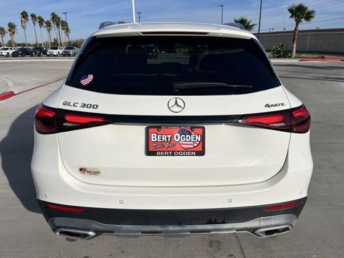Certified 2025 Mercedes-Benz GLC 300 4MATIC image 5
