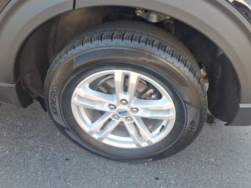 Certified 2023 Ford Explorer XLT w/ Equipment Group 202A image 8