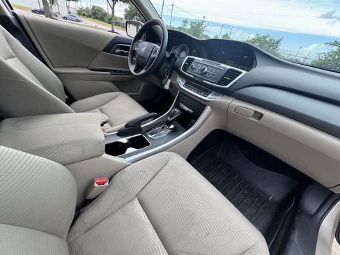 Used 2015 Honda Accord LX image 11