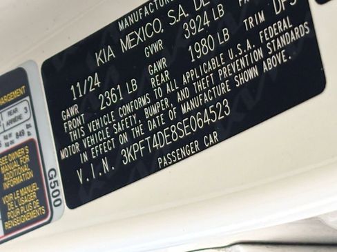 Used 2025 Kia K4 LXS FWD image 28