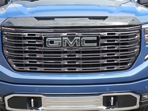 Certified 2025 GMC Sierra 1500 Denali Ultimate AWD/4WD image 9