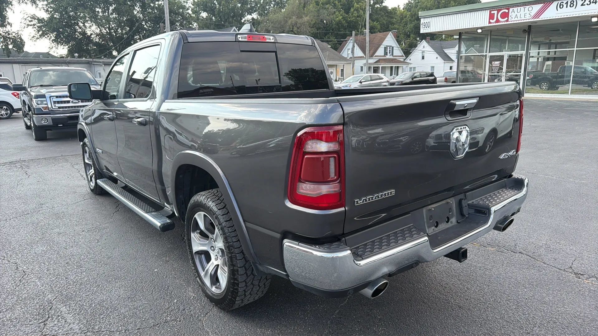 Used 2021 RAM 1500 Laramie AWD/4WD image 7