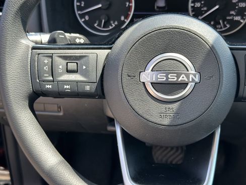 Certified 2022 Nissan Rogue SV AWD/4WD image 20
