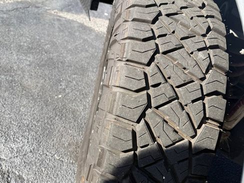 Used 2014 Ford F250 Lariat w/ Lariat Interior Package image 29