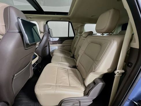 Used 2022 Lincoln Navigator L Reserve image 25
