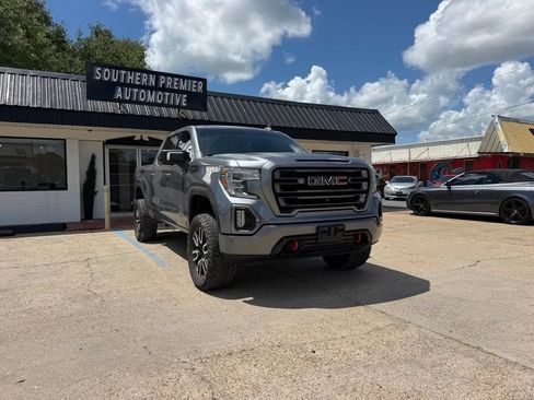 Used 2019 GMC Sierra 1500 AT4 w/ AT4 Premium Package AWD/4WD image 3