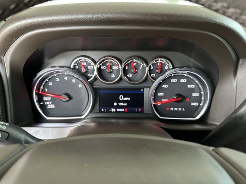 Used 2021 Chevrolet Silverado 1500 LT AWD/4WD image 11
