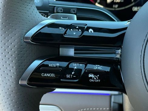 New 2026 Mercedes-Benz GLS 580 4MATIC image 21