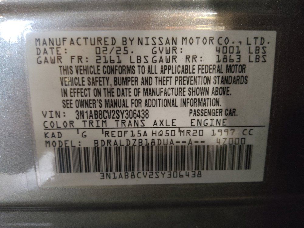 Used 2025 Nissan Sentra SV FWD image 33