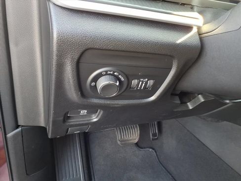 Certified 2023 Jeep Grand Cherokee Laredo w/ Luxury Tech Group I AWD/4WD image 8