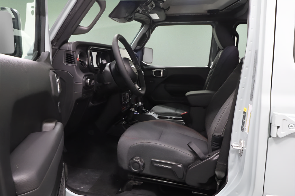 New 2026 Jeep Wrangler Unlimited Rubicon AWD/4WD image 9