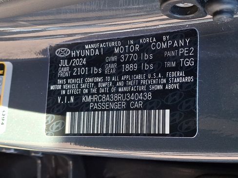 Used 2024 Hyundai Venue SEL FWD image 28