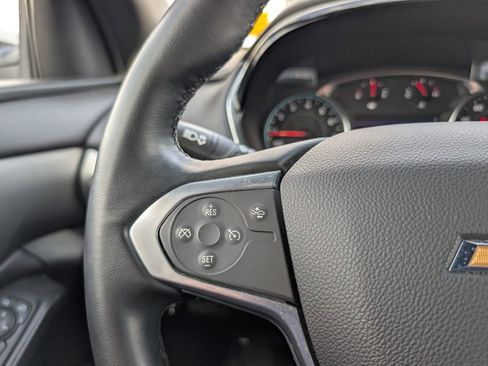 Used 2023 Chevrolet Traverse LT w/ Rear Camera Mirror Package image 13