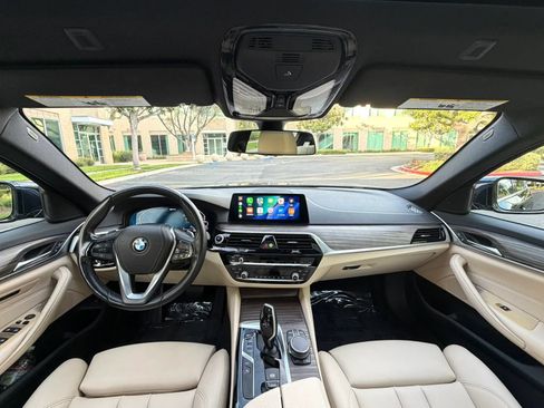 Used 2020 BMW 530e w/ Convenience Package RWD image 14