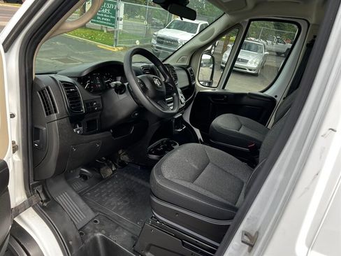 Used 2022 RAM ProMaster 2500 FWD image 10