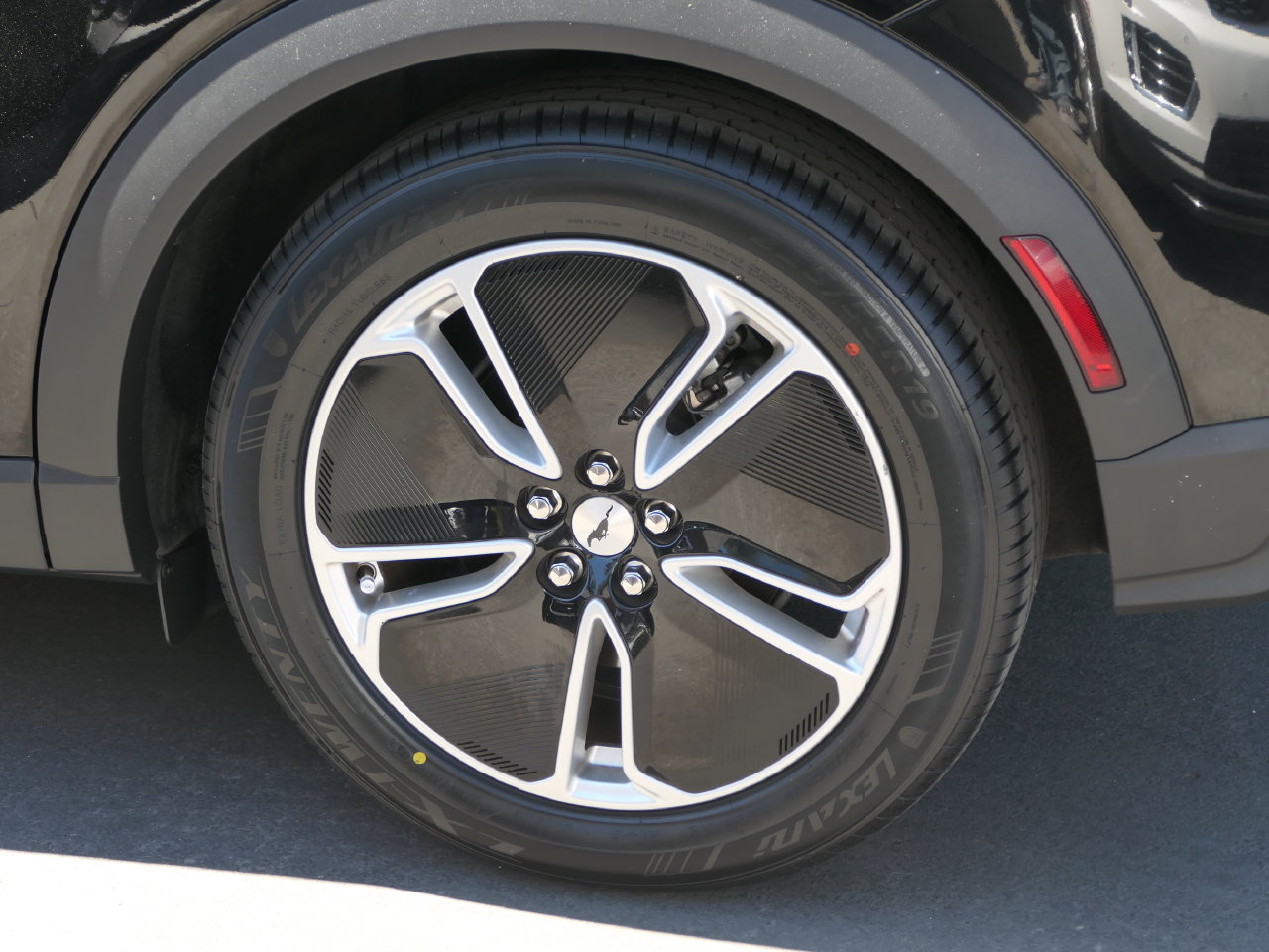 Used 2022 Ford Mustang Mach-E Select RWD image 9
