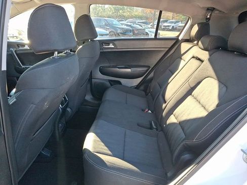 Used 2019 Kia Sportage LX image 12