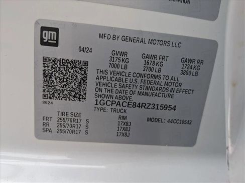 Used 2024 Chevrolet Silverado 1500 LT RWD image 16