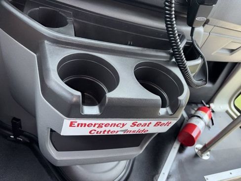 Used 2015 Ford E-350 and Econoline 350 Super Duty RWD image 25