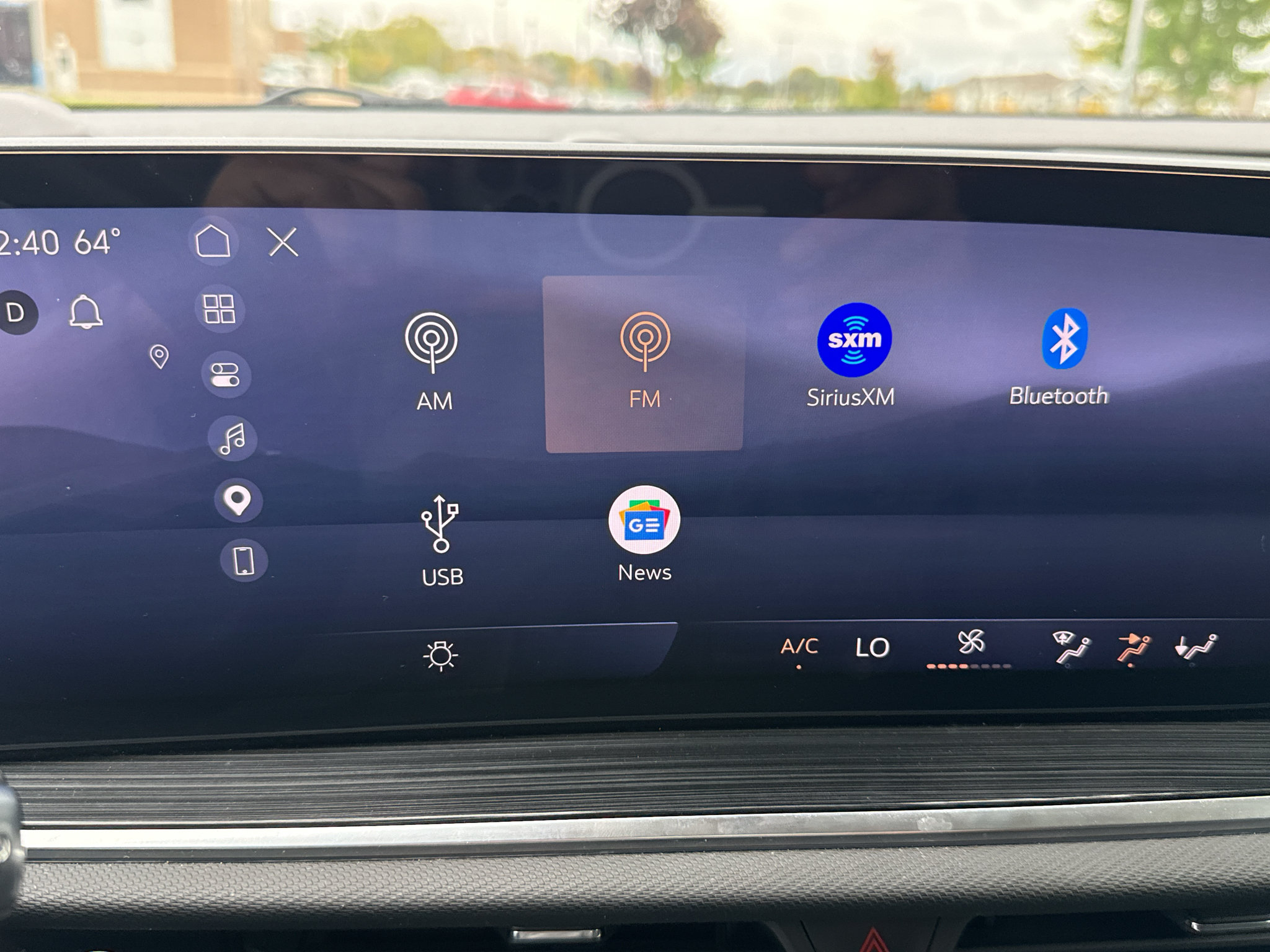 Used 2024 Buick Envision Preferred AWD/4WD image 25