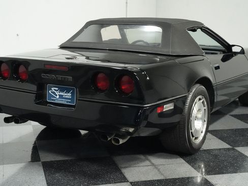 Used 1986 Chevrolet Corvette Convertible image 10