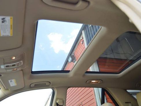 Used 2015 Mercedes-Benz ML 350 4MATIC image 25