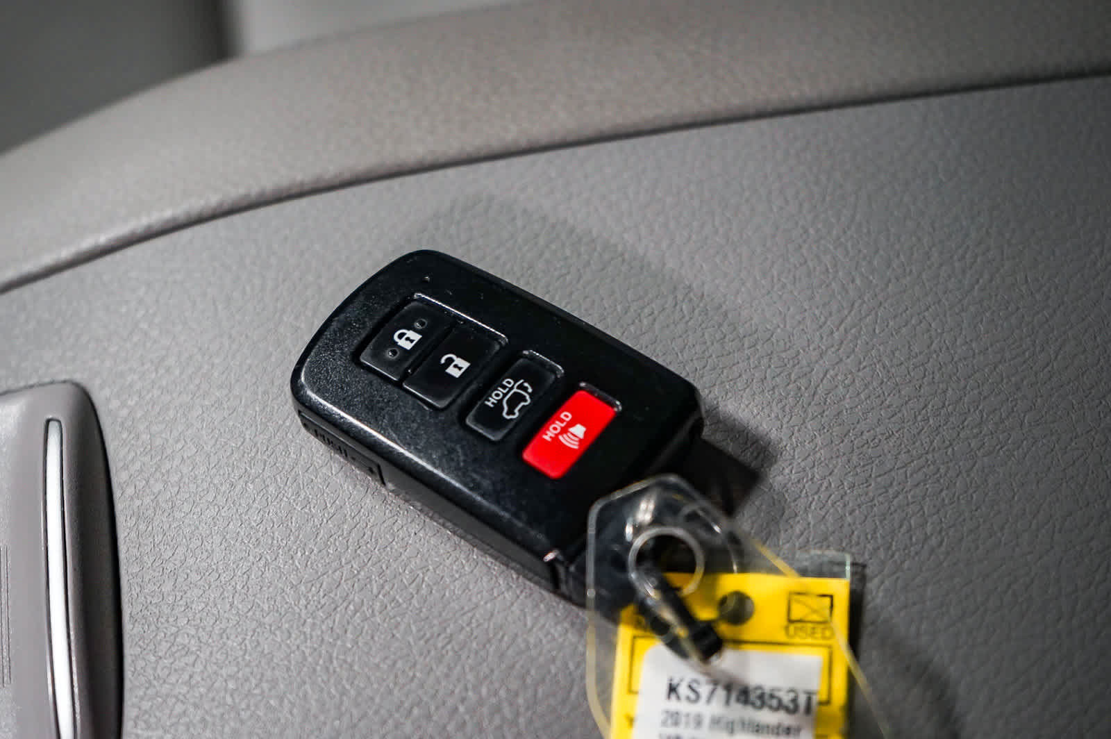 Certified 2019 Toyota Highlander XLE AWD/4WD image 30