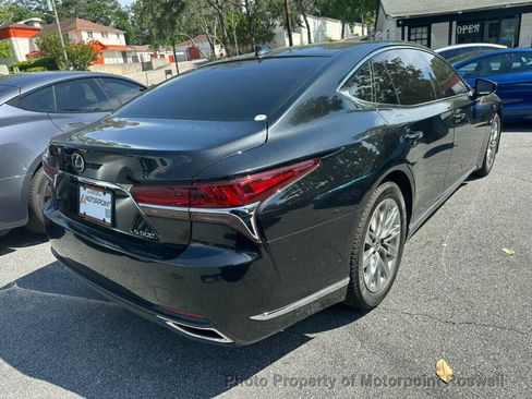 Used 2019 Lexus LS 500 w/ Accessory Package (Z2) RWD image 22