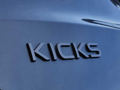 Certified 2025 Nissan Kicks SV w/ Charging Package image 29