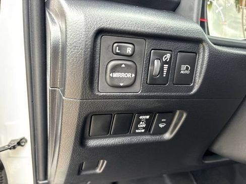 Used 2023 Toyota 4Runner 40th Anniversary SE AWD/4WD image 25
