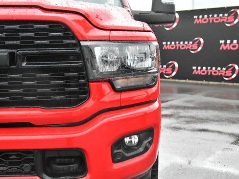 Used 2024 RAM 2500 Big Horn w/ Night Edition AWD/4WD image 11