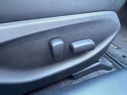 Used 2015 INFINITI Q50 S 3.7 Sedan 4D w/ Navigation Package image 39