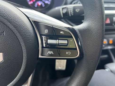 Used 2024 Kia Forte LXS FWD image 17