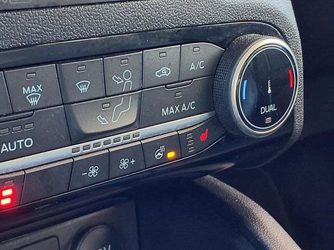 Used 2022 Ford Escape SEL image 5