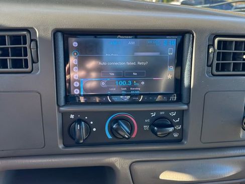 Used 2000 Ford F350 XLT image 14