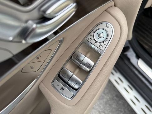 Used 2017 Mercedes-Benz GLC 300 4MATIC image 25