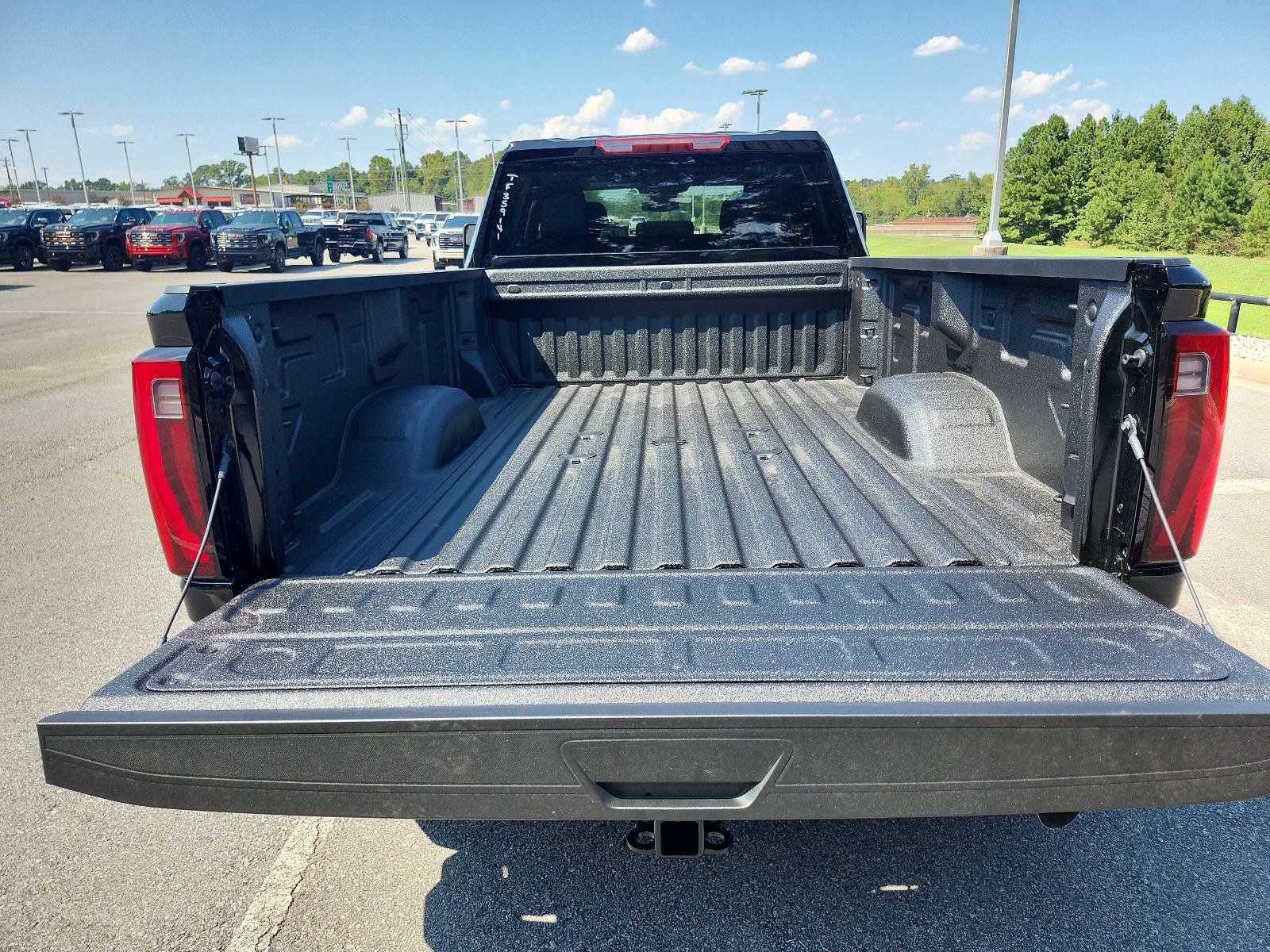 New 2026 GMC Sierra 3500 Pro AWD/4WD image 9