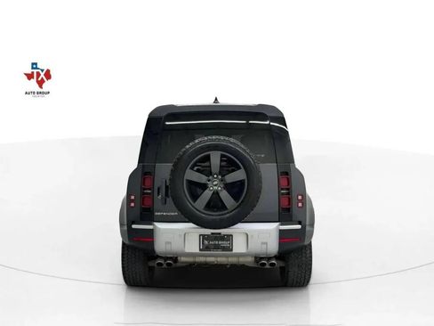 Used 2024 Land Rover Defender 110 SE AWD/4WD image 7