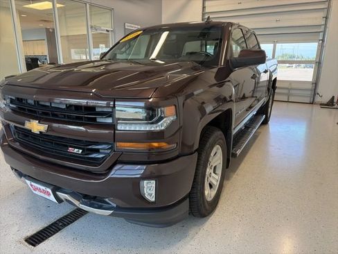 Used 2016 Chevrolet Silverado 1500 LT w/ All Star Edition AWD/4WD image 4