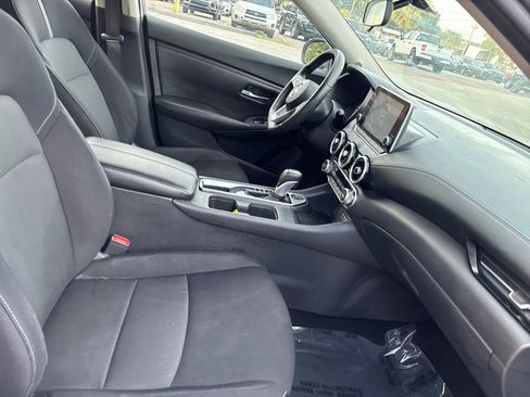 Used 2020 Nissan Sentra SV FWD image 13