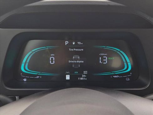 Certified 2025 Hyundai Elantra Hybrid FWD image 10
