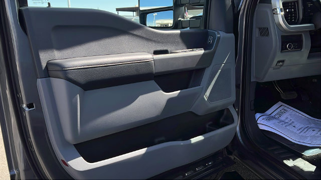 New 2026 Ford F250 4x4 Crew Cab Super Duty image 16