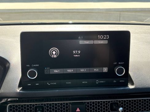 Used 2025 Honda Civic Sport image 19