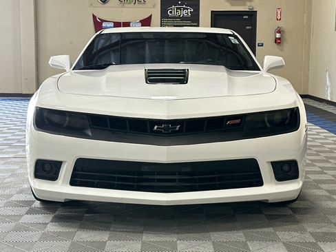 Used 2015 Chevrolet Camaro SS w/ RS Package RWD image 9