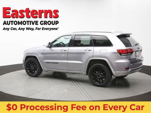 Used 2017 Jeep Grand Cherokee Laredo AWD/4WD image 62