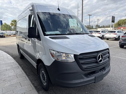 New 2025 Mercedes-Benz Sprinter 2500 image 5