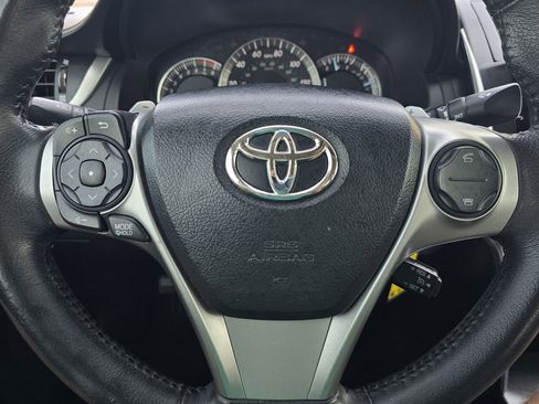 Used 2013 Toyota Camry SE FWD image 24