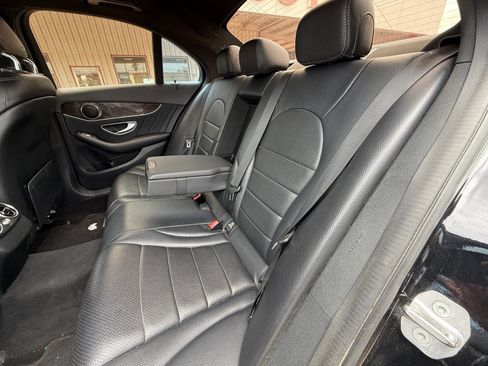 Used 2018 Mercedes-Benz C 300 Sedan image 12